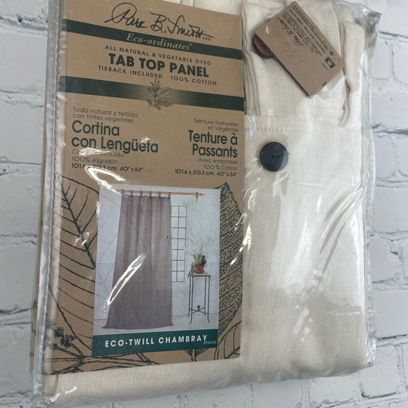 PARK B. SMITH NWT Eco Twill Chambray Tab Top Curtain Panel 40 inches x 84 inches - Picture 3 of 8